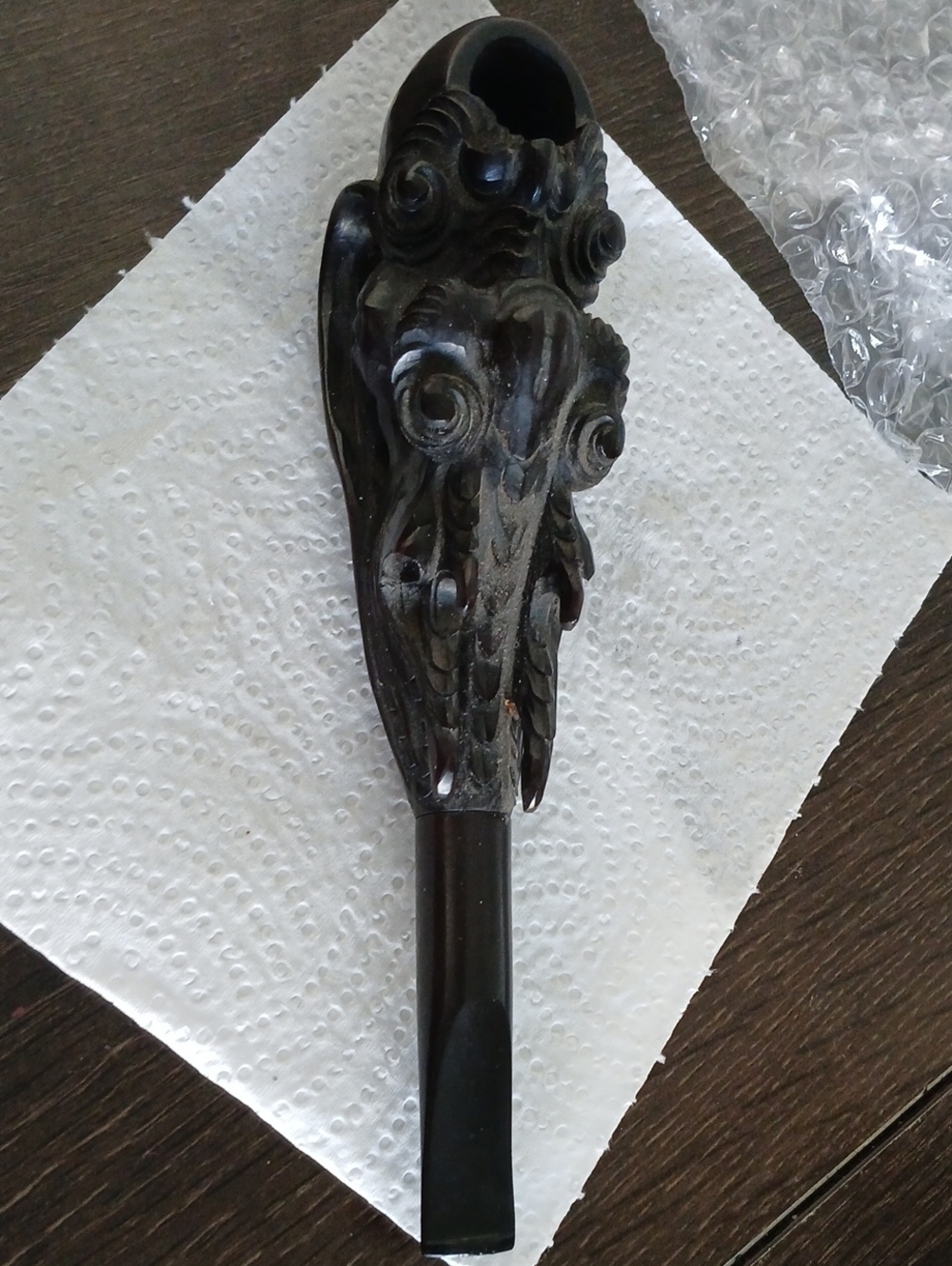 Carved Dark Wood Ornate Handle pipe.